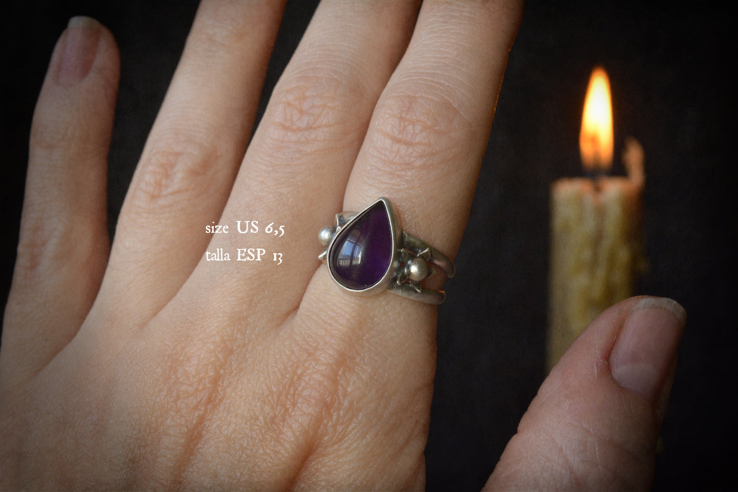 Belladona double shank ring with amethyst