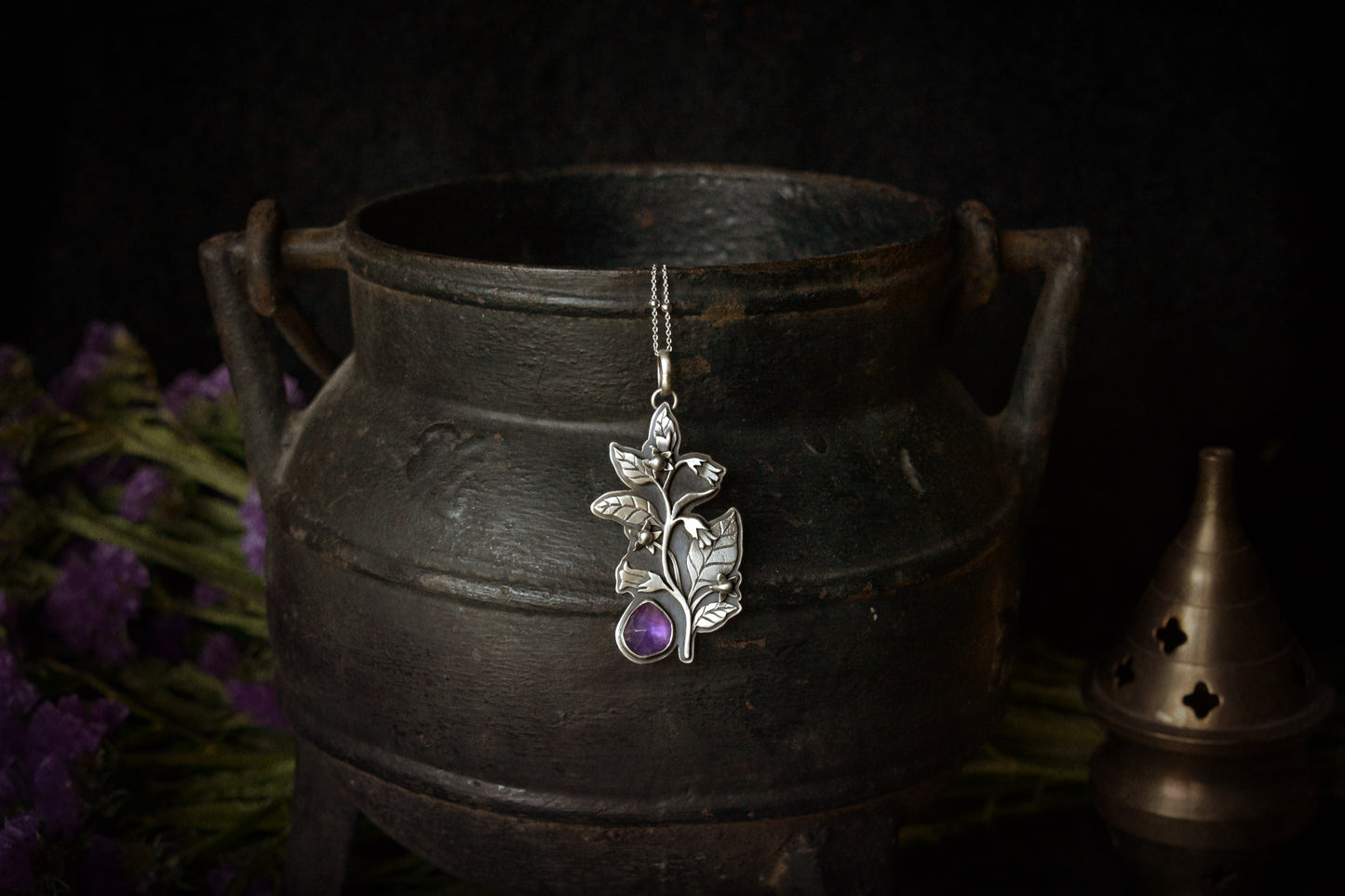 Belladona botanical pendant with faceted amethyst