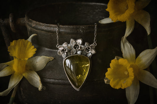 Statement narcissus necklace with lemon quartz