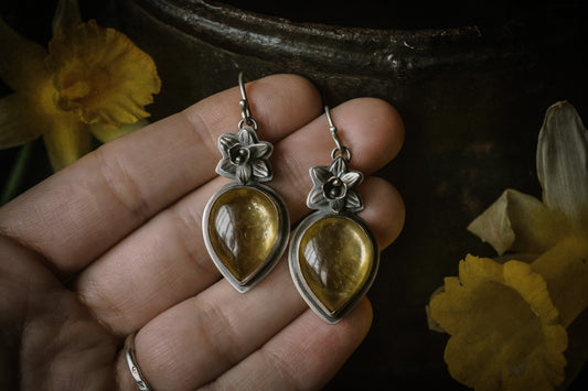 Narcissus hook earrings ~ silver and yellow lepidolite