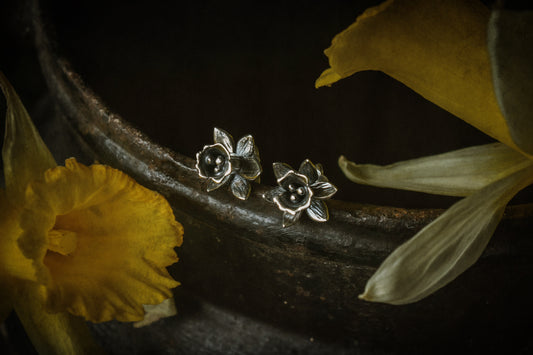 MADE TO ORDER ~ Silver narcissus stud earrings